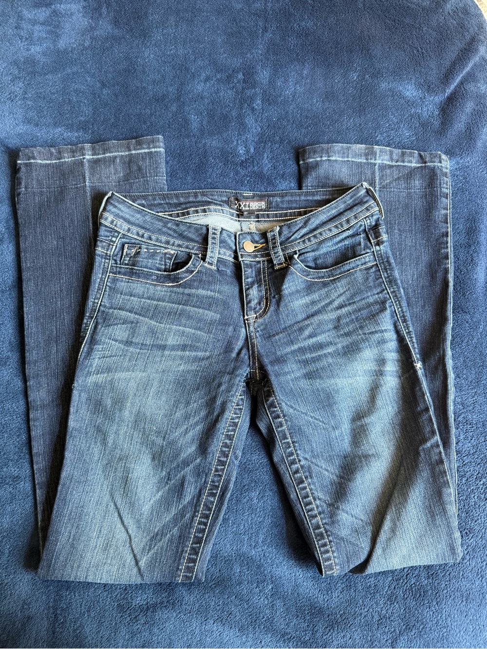 Women’s Blue Bootcut Jeans - Medium Wash